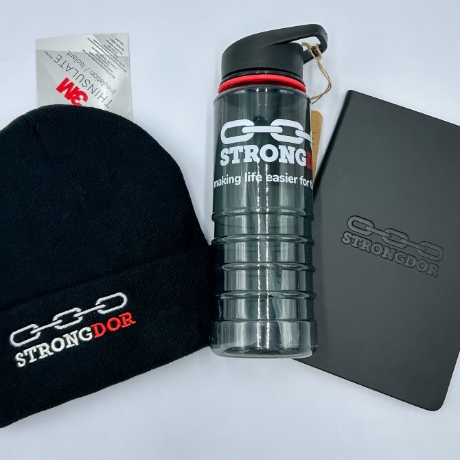Strongdor water bottle, notebook and thermal insulated beanie hat