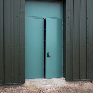 Green sr2 steel door